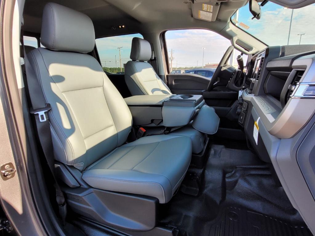 new 2025 Ford F-250 car, priced at $55,485