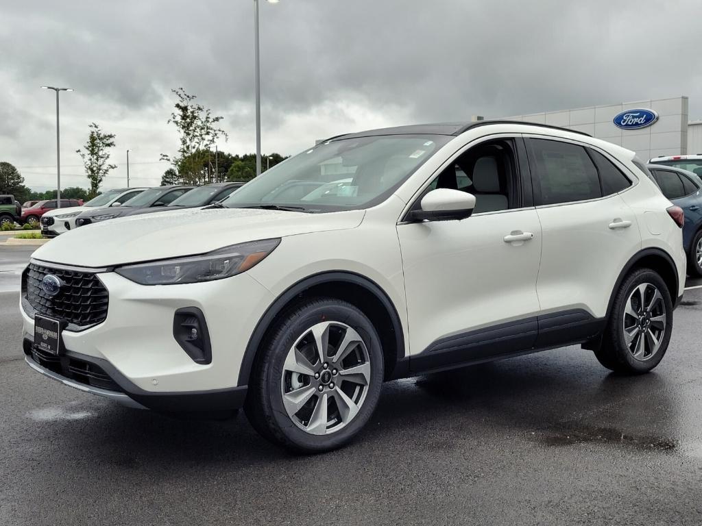 new 2025 Ford Escape car, priced at $39,618