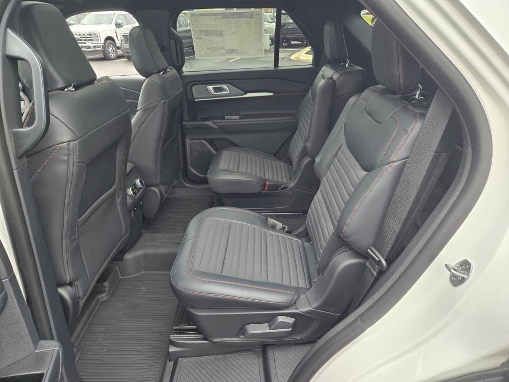 new 2025 Ford Explorer car, priced at $49,583