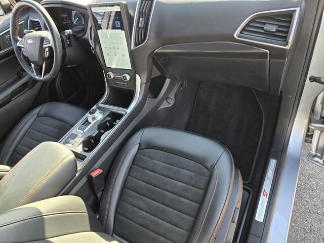 new 2024 Ford Edge car, priced at $32,990