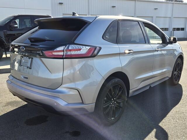 new 2024 Ford Edge car, priced at $32,990