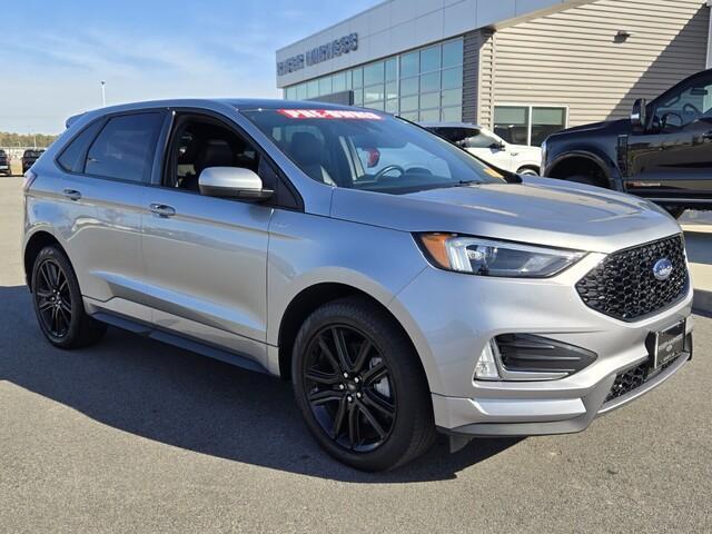 new 2024 Ford Edge car, priced at $32,990