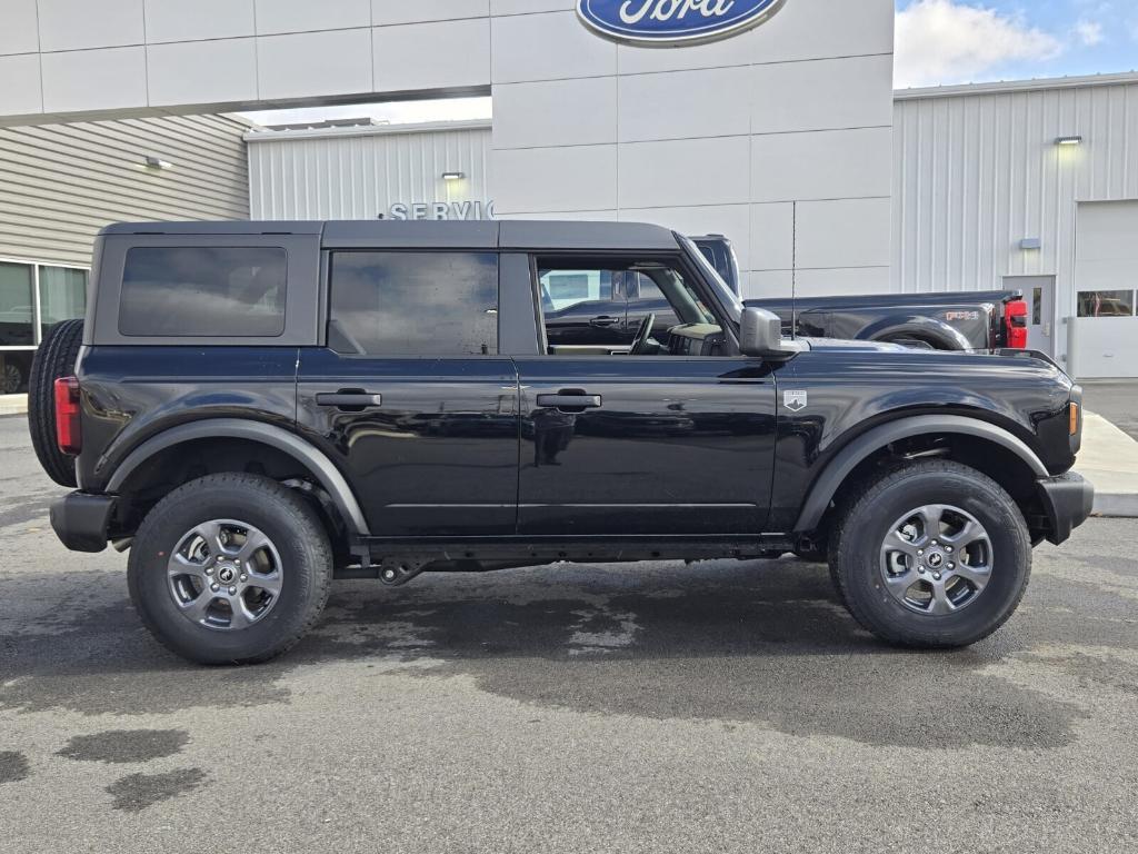 new 2025 Ford Bronco car, priced at $49,707