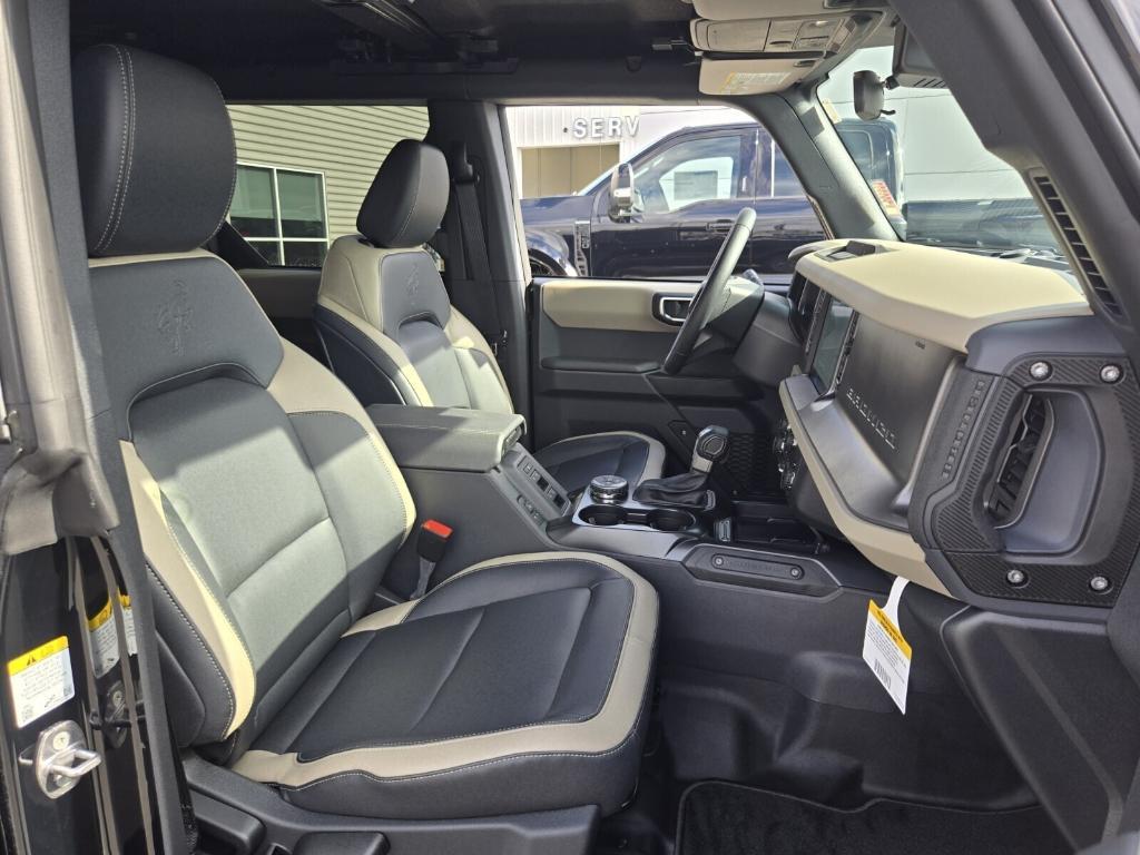 new 2025 Ford Bronco car, priced at $49,707