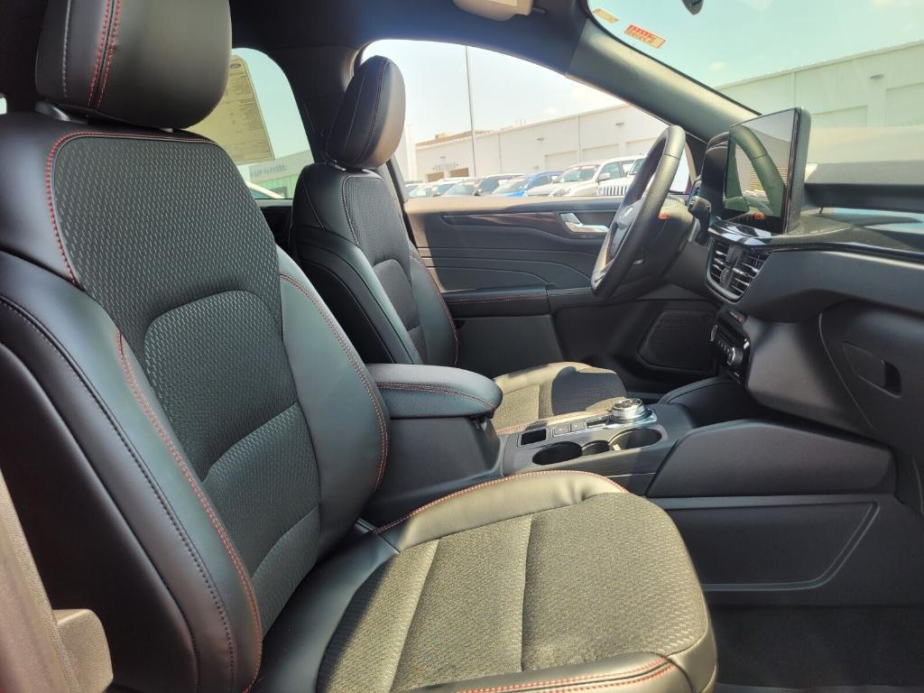 new 2025 Ford Escape car, priced at $30,490