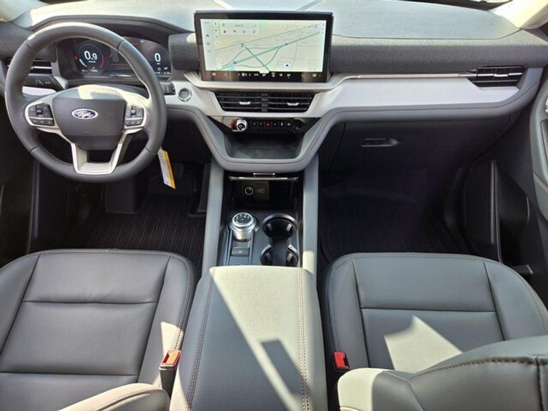 new 2025 Ford Explorer car, priced at $43,965