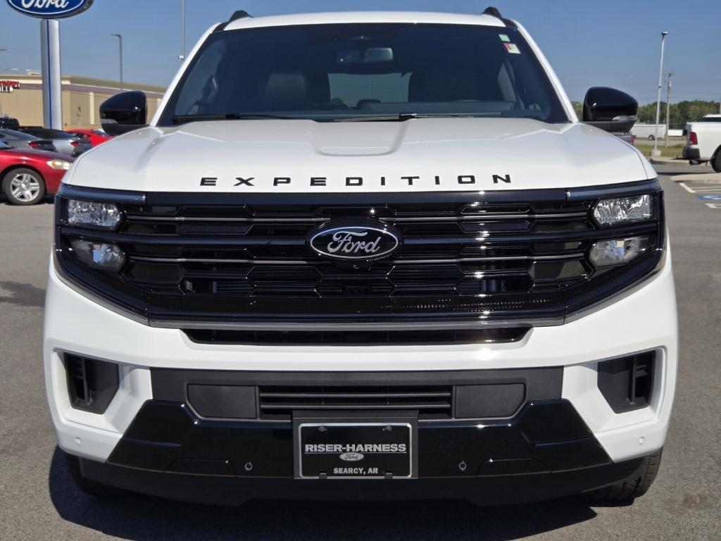 new 2025 Ford Expedition car, priced at $81,856
