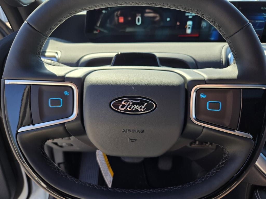 new 2025 Ford Expedition car, priced at $81,856