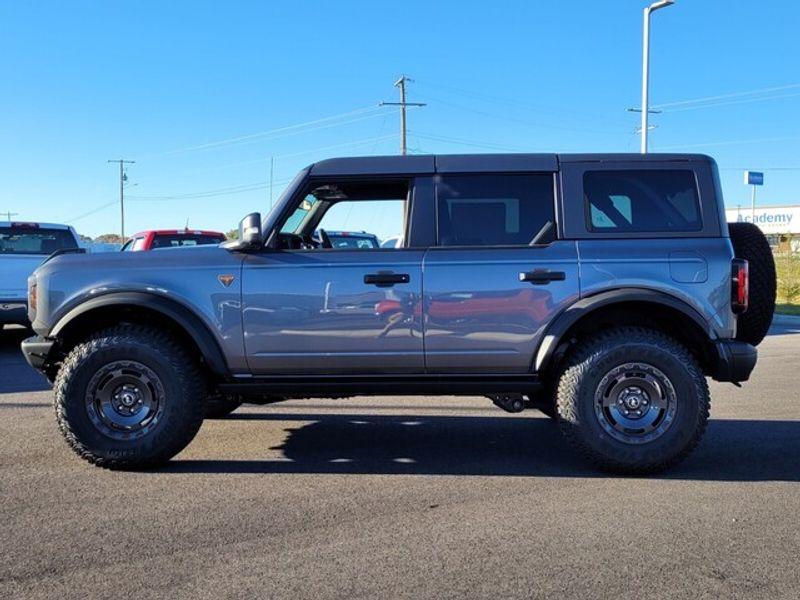 new 2024 Ford Bronco car