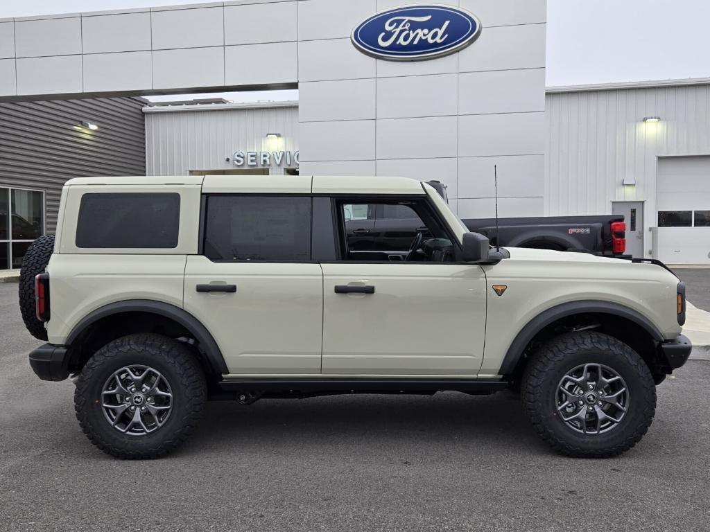 new 2025 Ford Bronco car, priced at $61,683