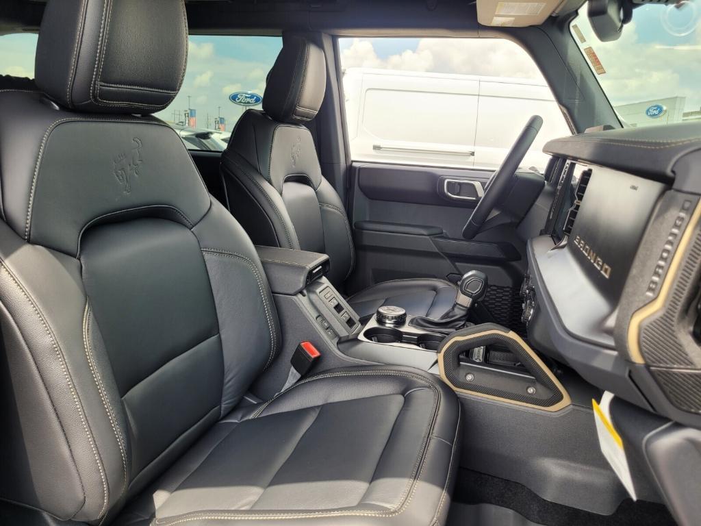 new 2025 Ford Bronco car, priced at $62,432