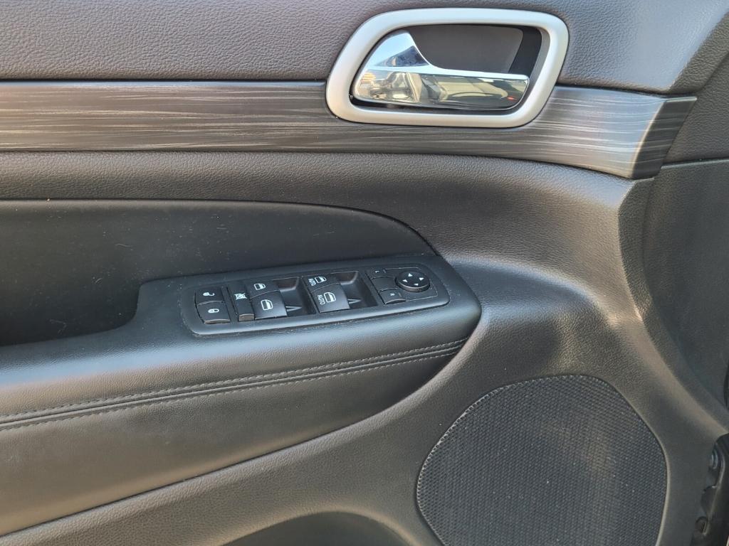 used 2020 Jeep Grand Cherokee car, priced at $18,990