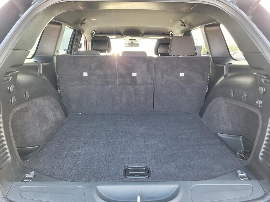 used 2020 Jeep Grand Cherokee car, priced at $19,490