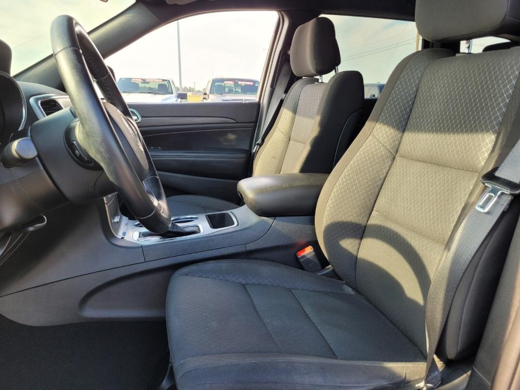 used 2020 Jeep Grand Cherokee car, priced at $19,490