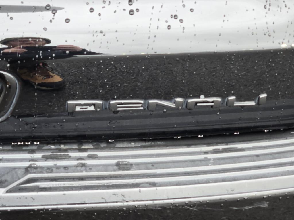 used 2021 GMC Yukon XL car, priced at $46,990