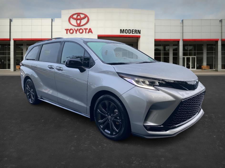 used 2025 Toyota Sienna car, priced at $51,986