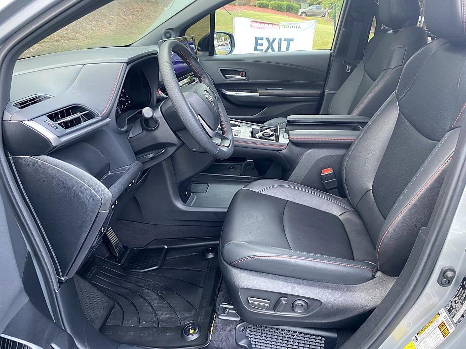 used 2025 Toyota Sienna car, priced at $51,986