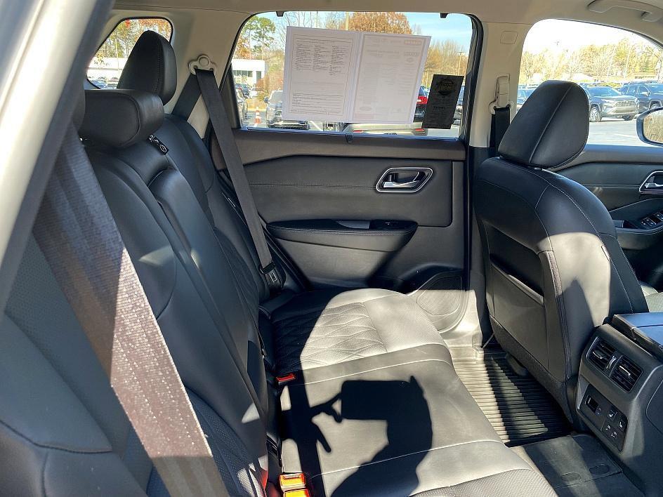 used 2021 Nissan Rogue car, priced at $24,928