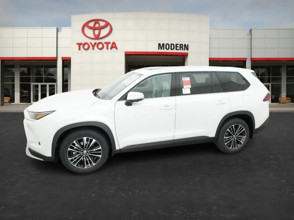 new 2026 Toyota Highlander car, priced at $62,317