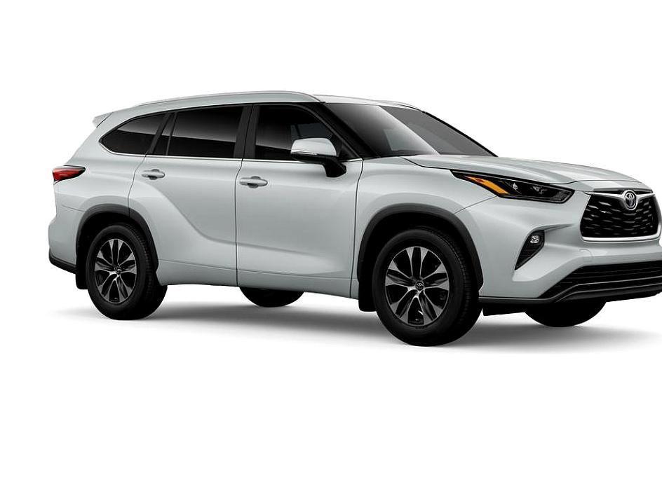 new 2026 Toyota Highlander car, priced at $48,022