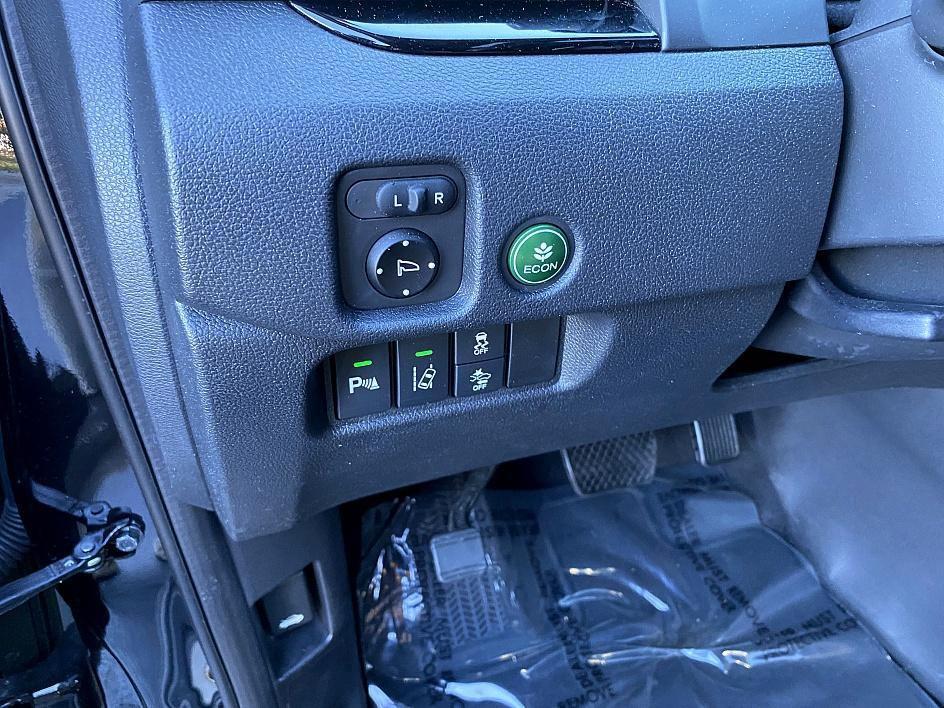 used 2017 Honda Pilot car, priced at $19,927