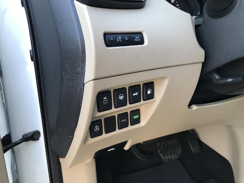 used 2019 Nissan Rogue car, priced at $17,966