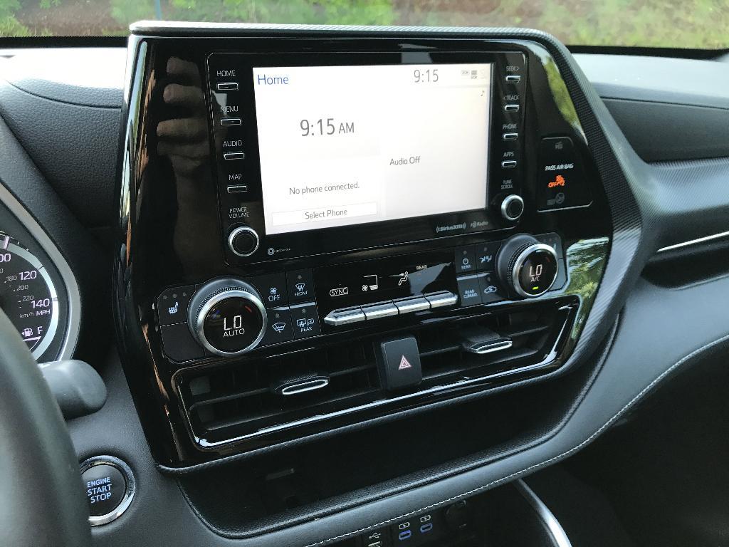 used 2022 Toyota Highlander car, priced at $36,859