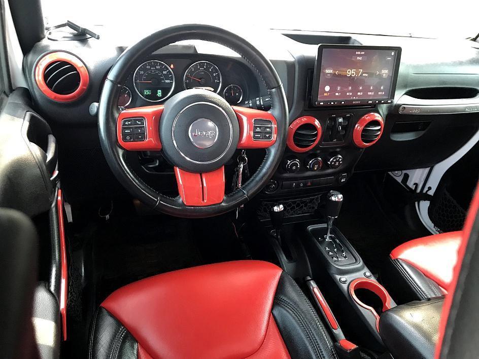 used 2016 Jeep Wrangler Unlimited car, priced at $16,714