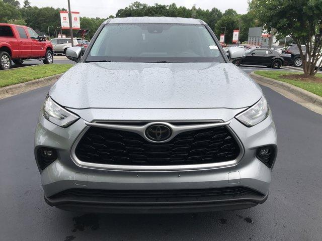used 2020 Toyota Highlander car, priced at $26,486
