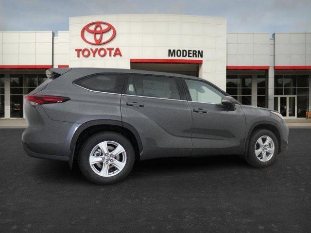 new 2025 Toyota Highlander car, priced at $41,470