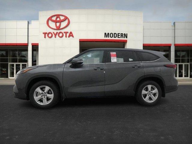 new 2025 Toyota Highlander car, priced at $41,470