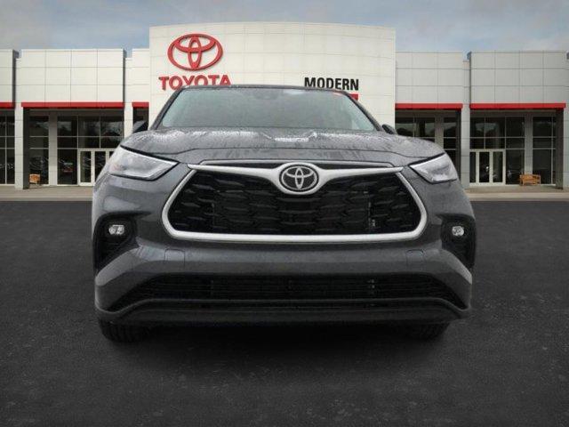 new 2025 Toyota Highlander car, priced at $41,470