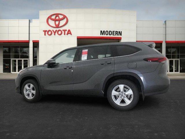 new 2025 Toyota Highlander car, priced at $41,470