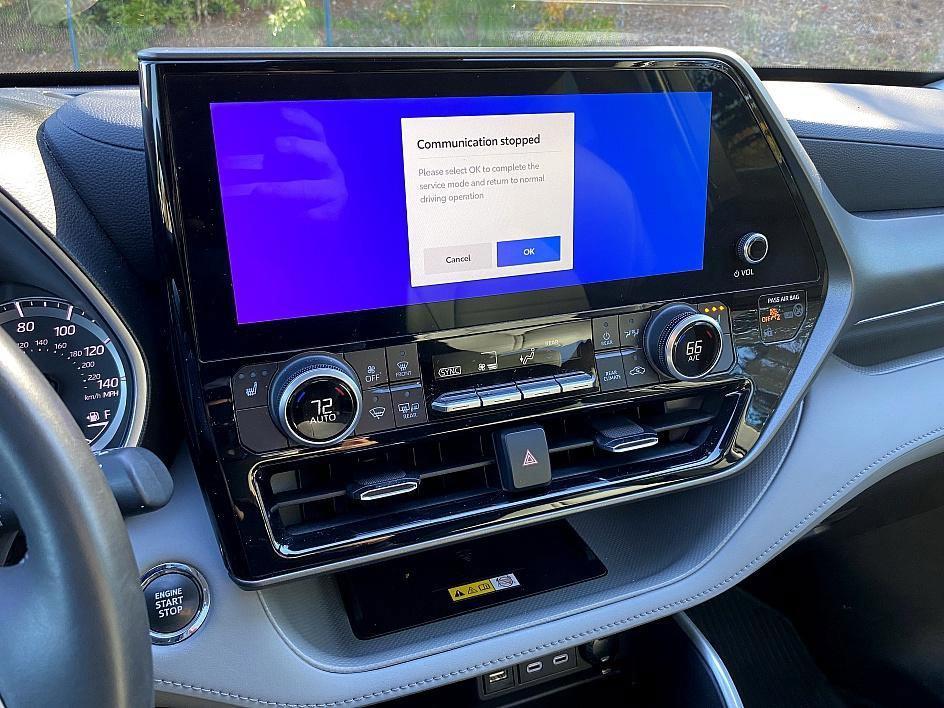 used 2023 Toyota Highlander car, priced at $38,477