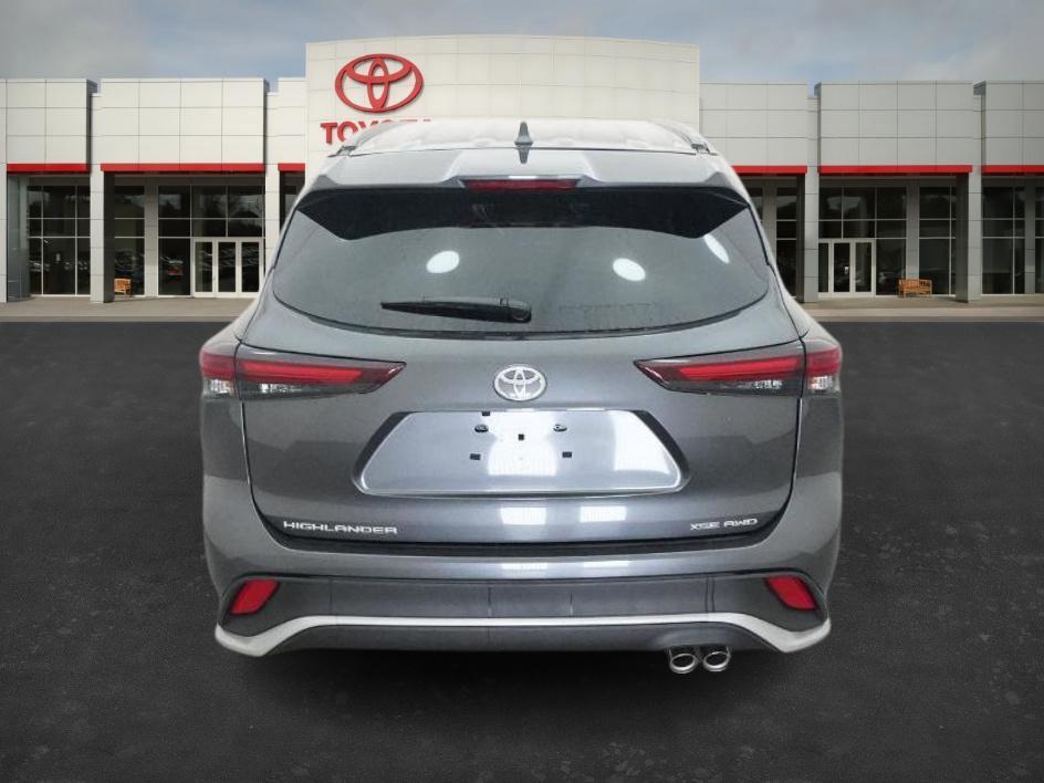 new 2025 Toyota Highlander car, priced at $52,410