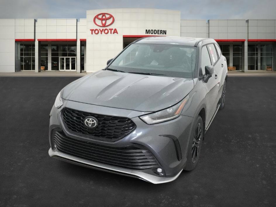 new 2025 Toyota Highlander car, priced at $52,410