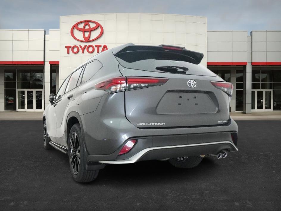 new 2025 Toyota Highlander car, priced at $52,410