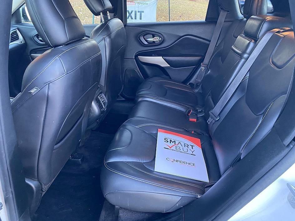 used 2017 Jeep Cherokee car, priced at $14,734