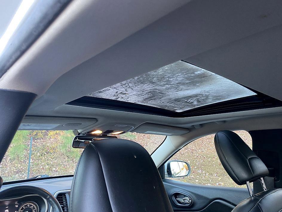 used 2017 Jeep Cherokee car, priced at $14,734