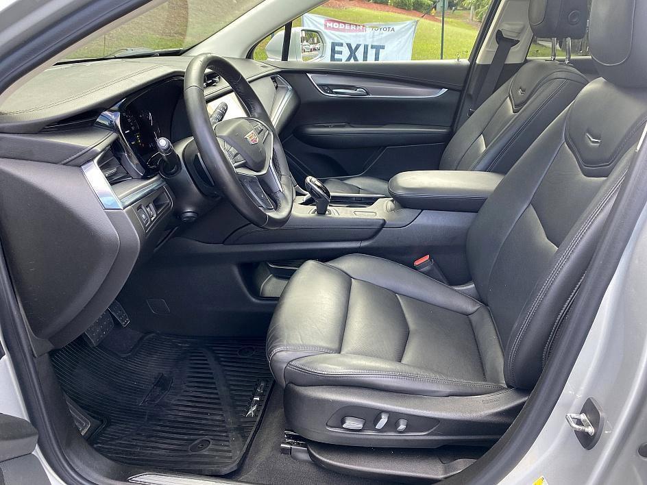 used 2018 Cadillac XT5 car, priced at $16,813