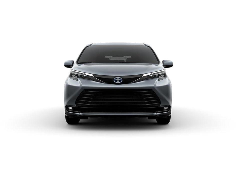 new 2025 Toyota Sienna car, priced at $46,662