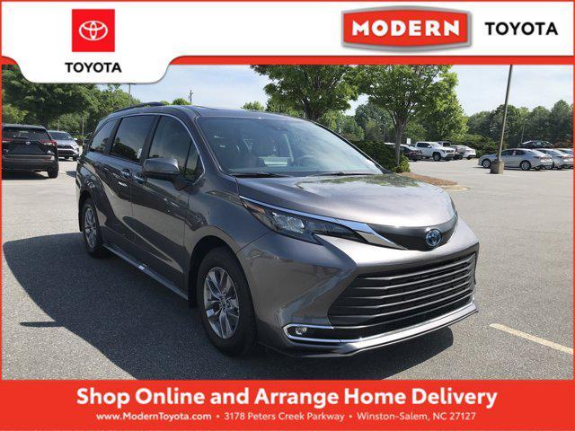 new 2024 Toyota Sienna car, priced at $45,119
