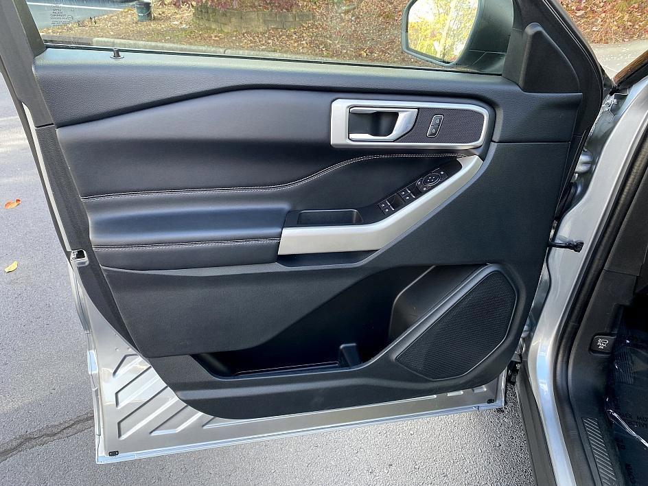 used 2022 Ford Explorer car, priced at $29,477