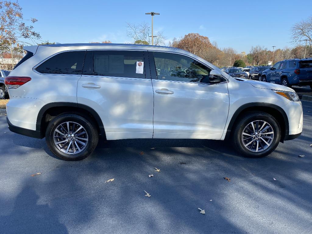 used 2018 Toyota Highlander car, priced at $19,849