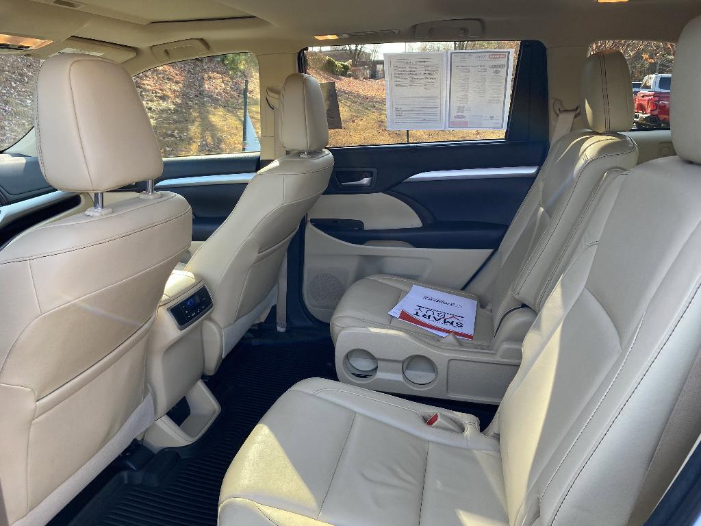 used 2018 Toyota Highlander car, priced at $19,849