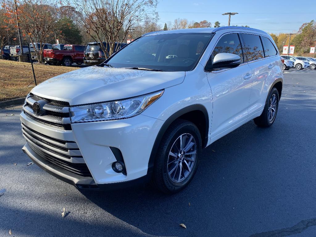 used 2018 Toyota Highlander car, priced at $19,849