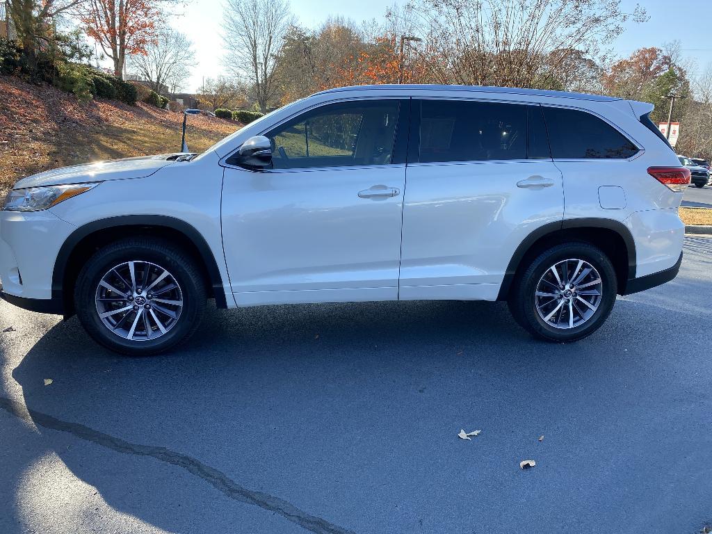 used 2018 Toyota Highlander car, priced at $19,849