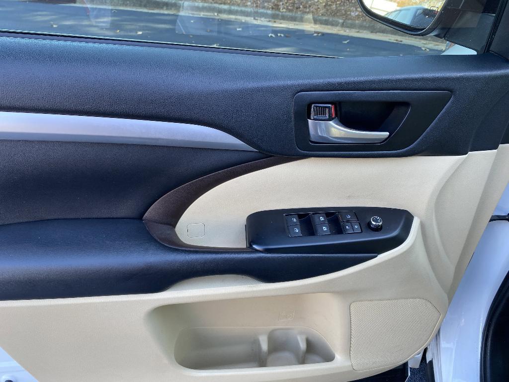 used 2018 Toyota Highlander car, priced at $19,849