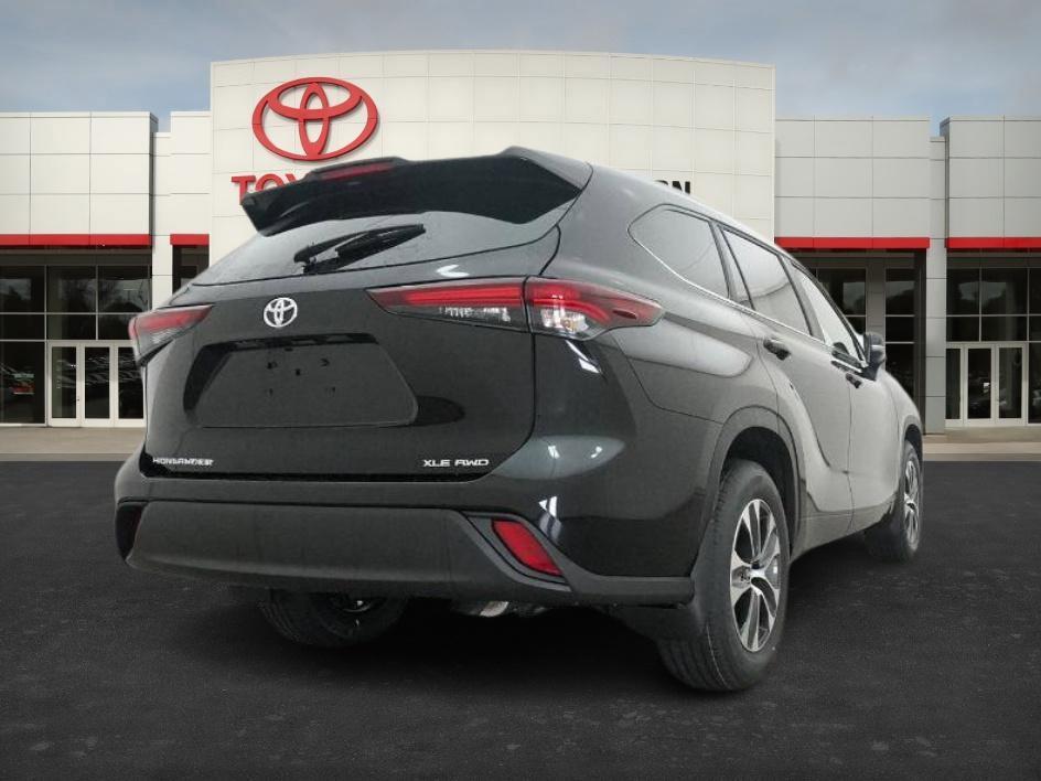 new 2026 Toyota Highlander car, priced at $48,116