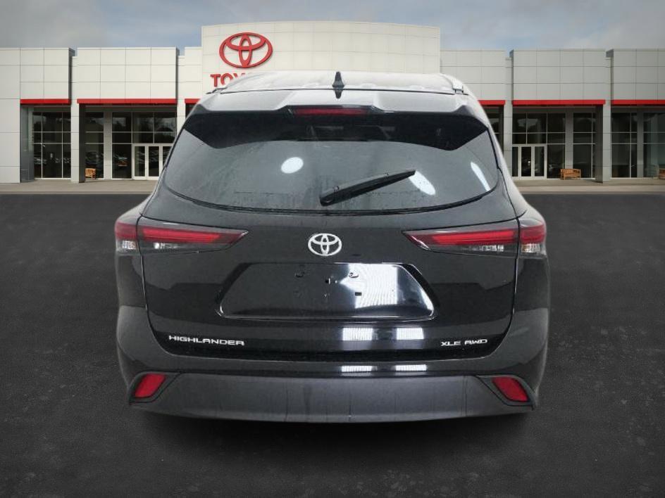 new 2026 Toyota Highlander car, priced at $48,116